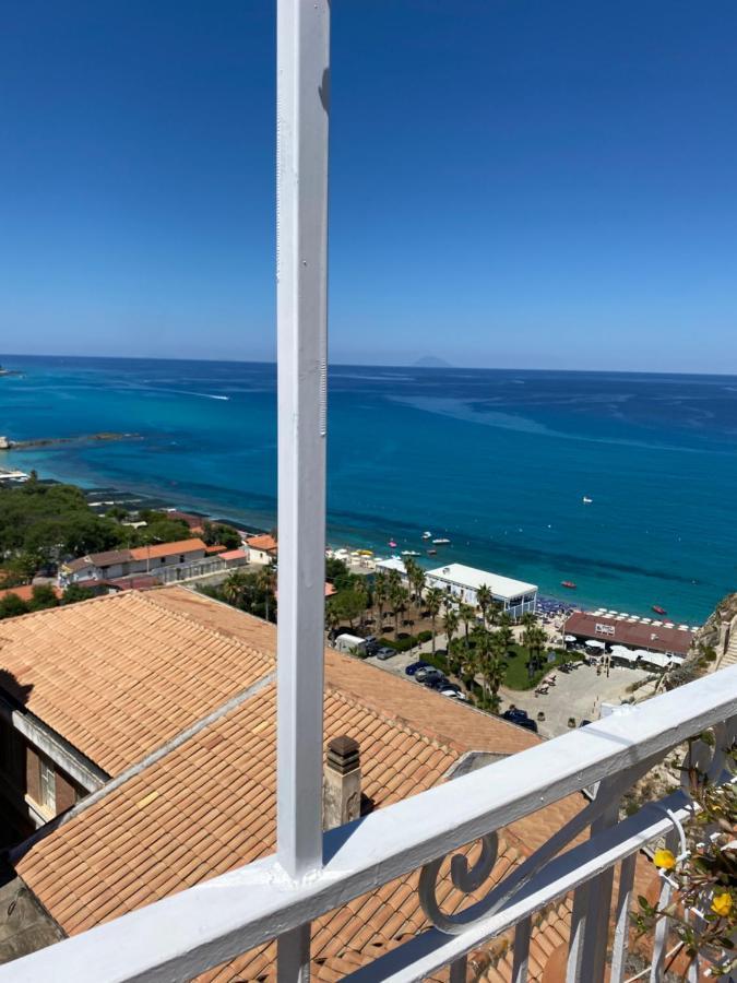 Bluemind Hotell Tropea Exteriör bild